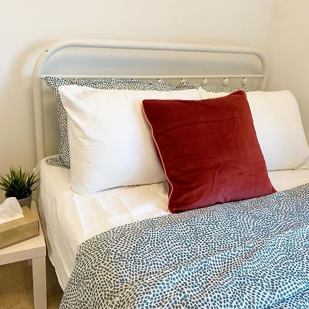وايتباي Elegant Rooms In Shared Townhouse Next To Beach المظهر الخارجي الصورة
