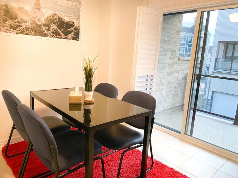 وايتباي Elegant Rooms In Shared Townhouse Next To Beach المظهر الخارجي الصورة