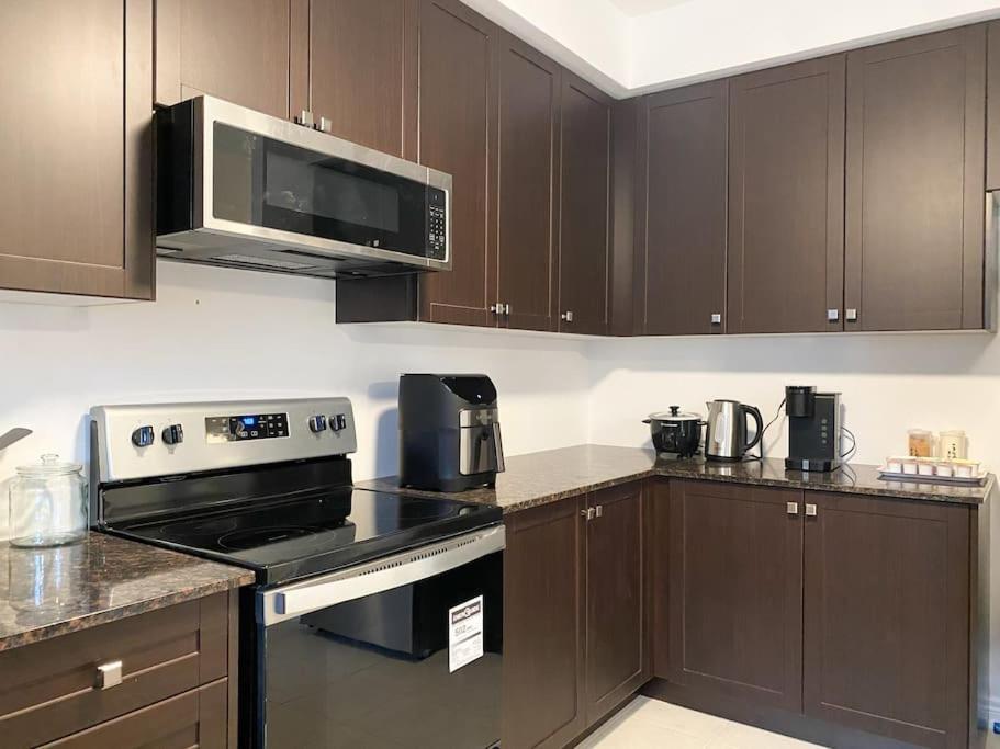 وايتباي Elegant Rooms In Shared Townhouse Next To Beach المظهر الخارجي الصورة