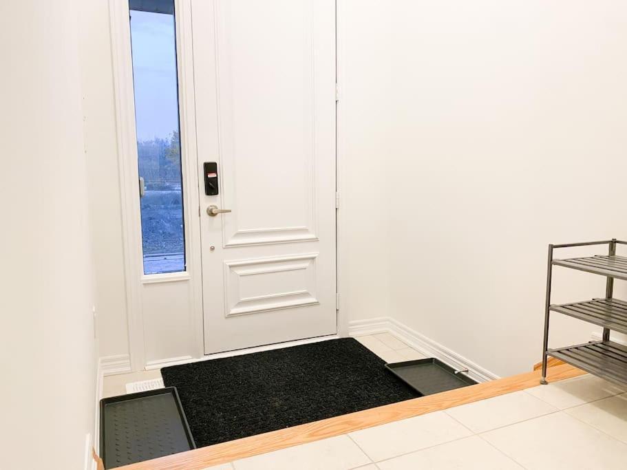 وايتباي Elegant Rooms In Shared Townhouse Next To Beach المظهر الخارجي الصورة