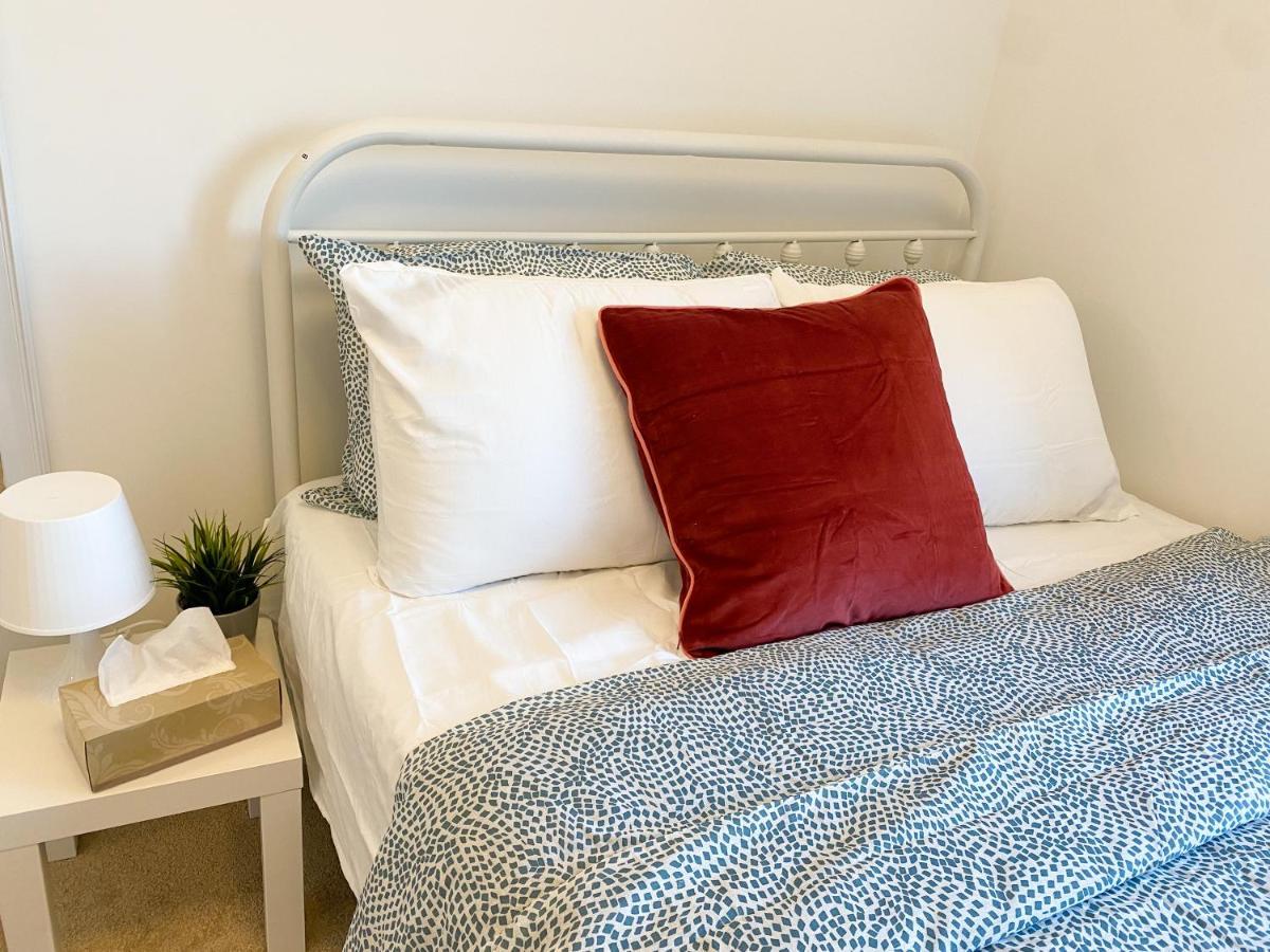وايتباي Elegant Rooms In Shared Townhouse Next To Beach المظهر الخارجي الصورة