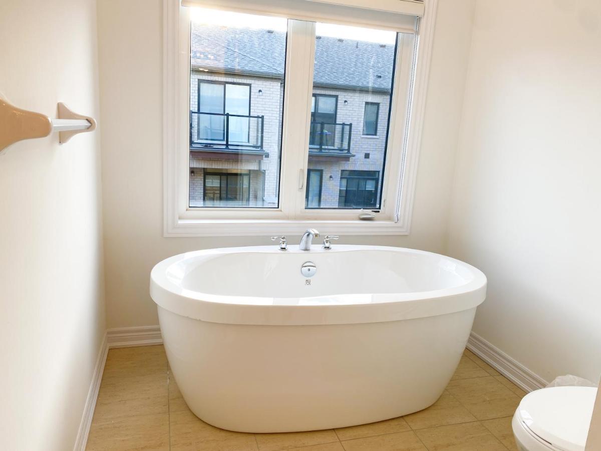 وايتباي Elegant Rooms In Shared Townhouse Next To Beach المظهر الخارجي الصورة